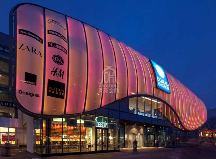 PTFE膜結(jié)構(gòu)和ETFE膜結(jié)構(gòu)有什么優(yōu)勢？